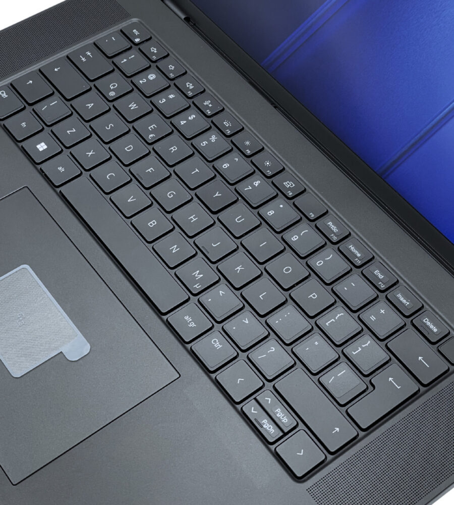 Dell Precision 5680 – panel roboczy i klawiatura Dell Precision 5680 ergonomiczna klawiatura i duży touchpad