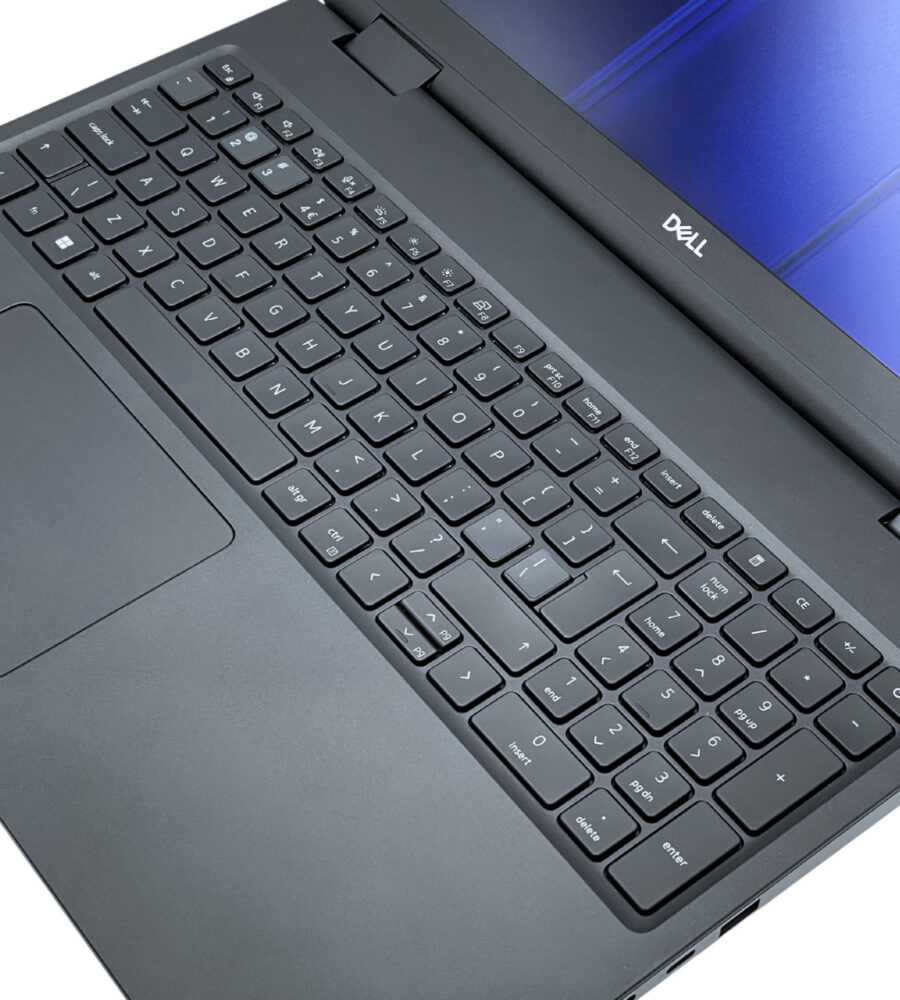 Dell Precision 7680 – klawiatura i duży touchpad Dell Precision 7680 widok z góry na klawiaturę z blokiem numerycznym i gładzik