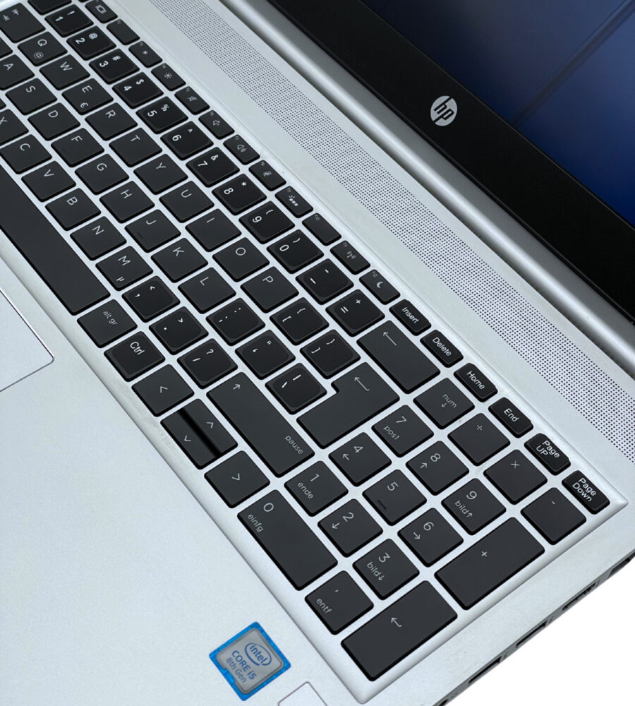 HP ProBook 450 G6 – klawiatura i touchpad HP ProBook 450 G6 widok na klawiaturę i pulpit roboczy