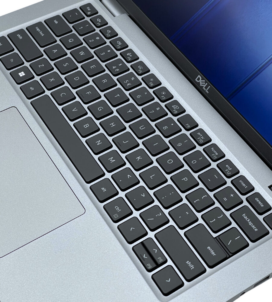Dell Latitude 5440 – zbliżenie na klawiaturę Dell Latitude 5440 widok na klawiaturę i touchpad