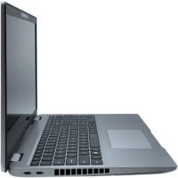 Dell Precision 3580 – lewy bok laptopa Dell Precision 3580 widok z lewej strony obudowy